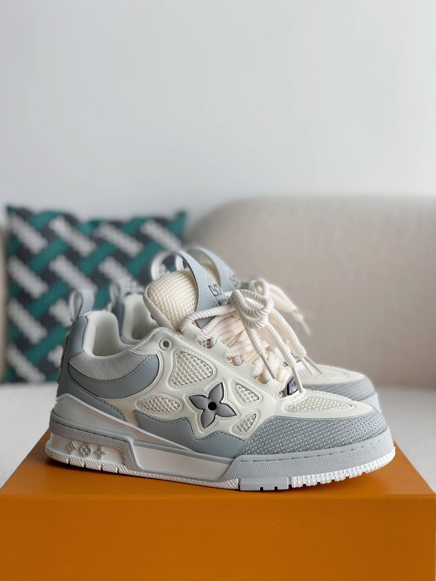 L.V.T. Skate Gray Sneakers