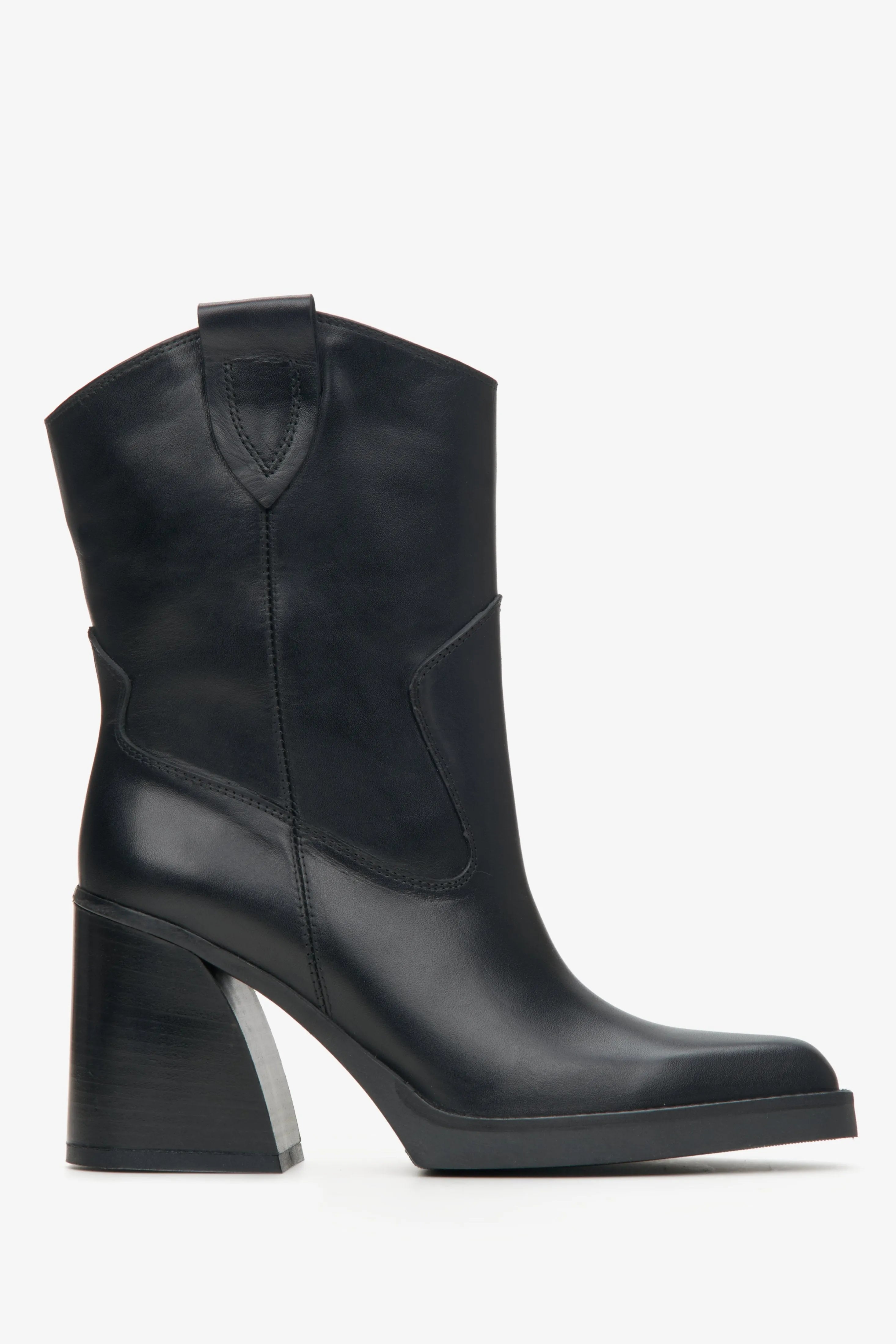 Low Black Cowboy Boots  - Stylish Black